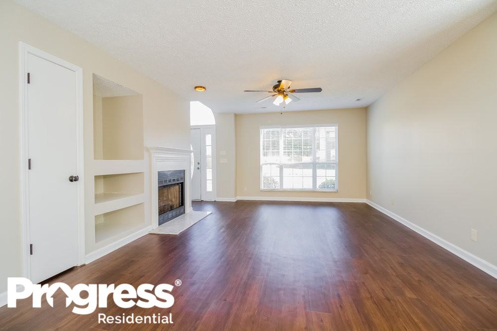 5721 Murphywood Xing - Photo 3 of 19