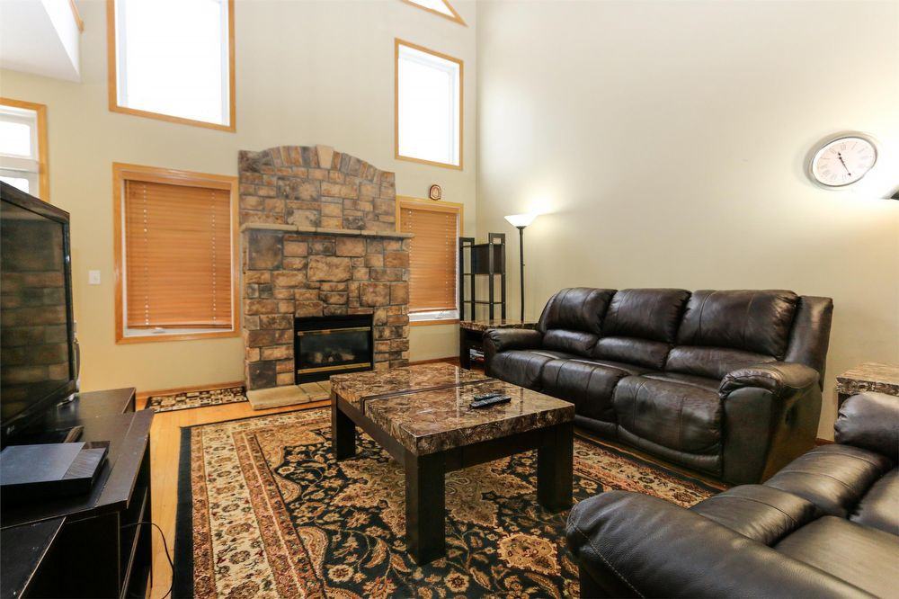 6862 Folkestone Road - 1 - Photo 3 of 28