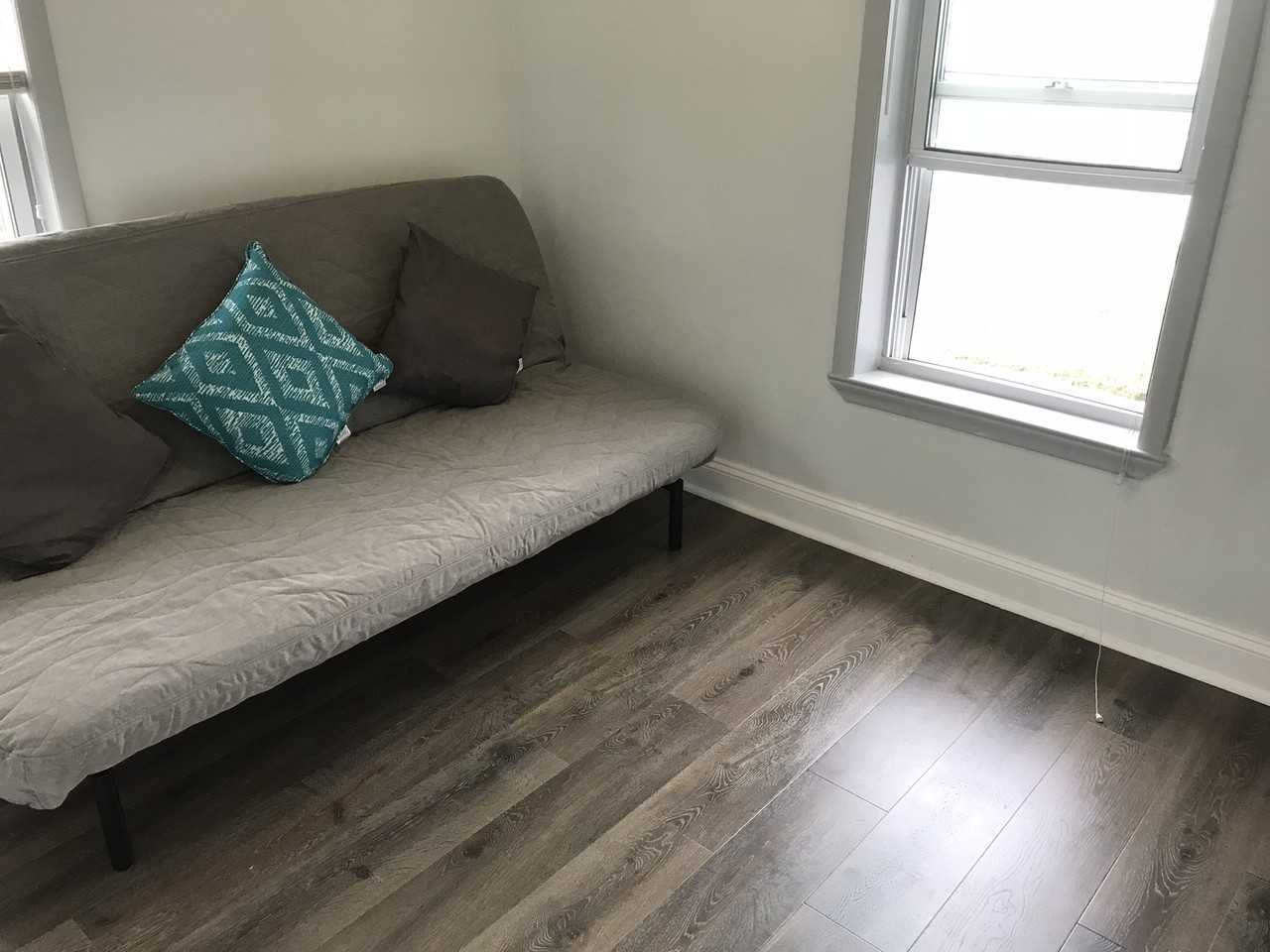 345 West Barrett Avenue - Photo 3 of 20