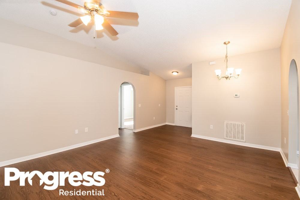 7403 Edenfield Park Rd - Photo 3 of 17