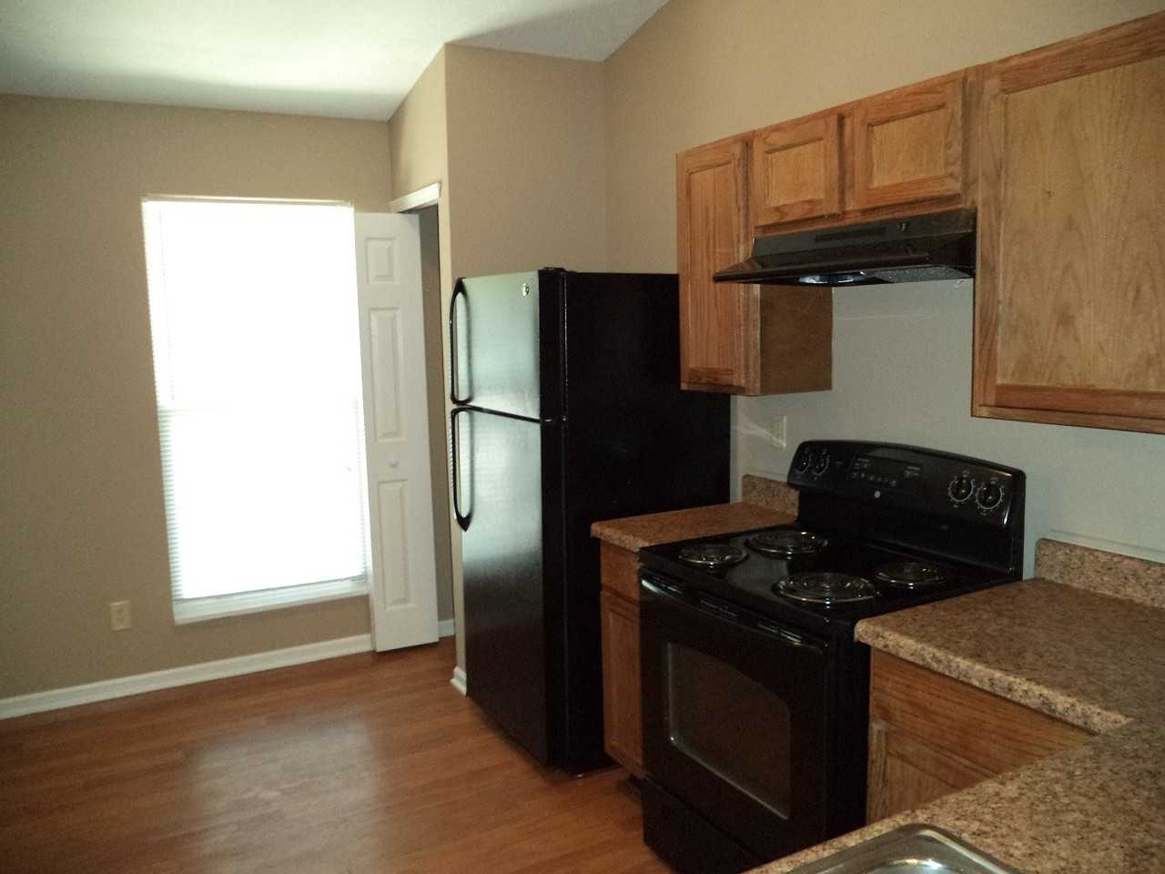 1016 Sunflower Ct - Photo 3 of 21