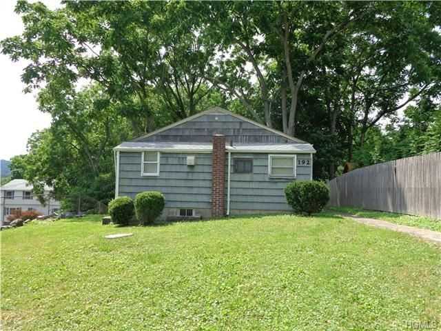 192 Albany Ave - Photo 2 of 7