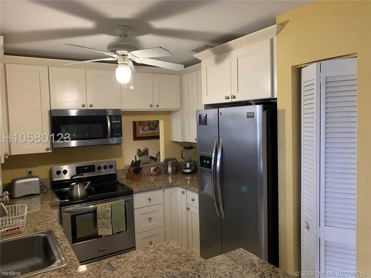 4709 Grapevine Way - Photo 2 of 15