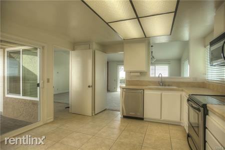 22952 Solera Dr - Photo 3 of 16