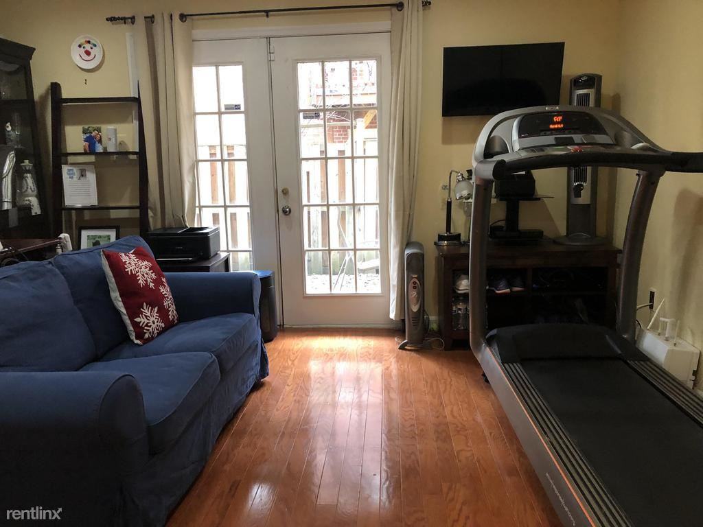 1804 9th St S #B - Photo 3 of 28