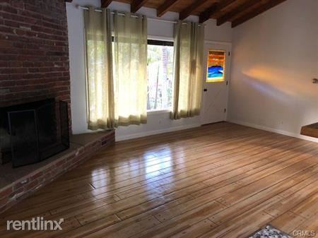 1120 Saling Way - Photo 2 of 16