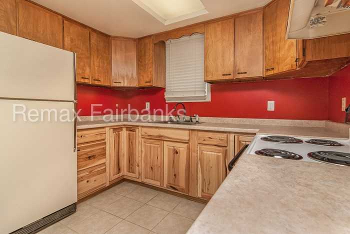 500 Craig Ave - Photo 3 of 14