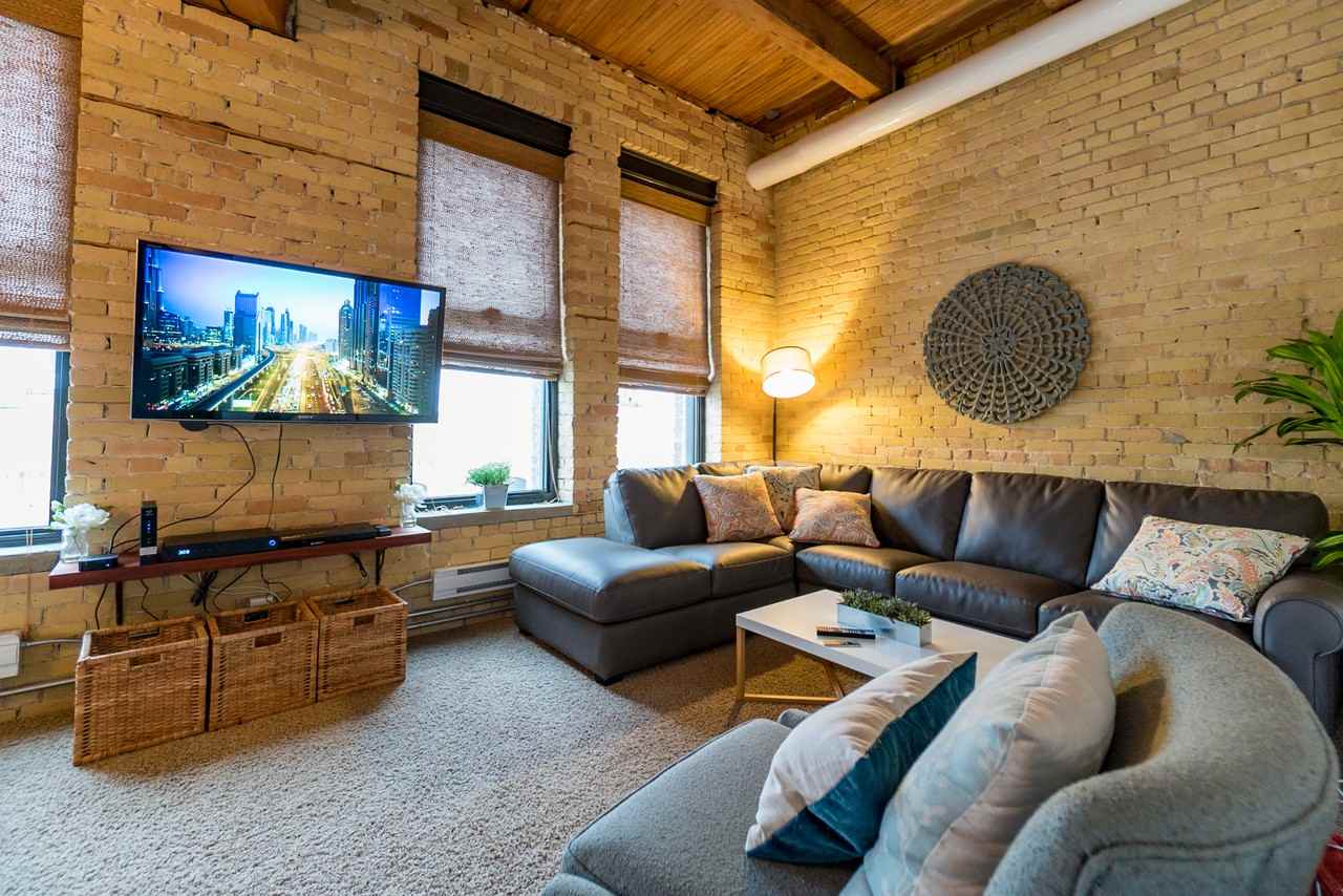 110 James Avenue 201, Winnipeg, MB R3B 0N7 1 Bedroom Condo for 2,600