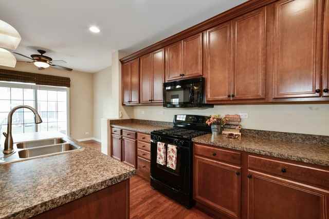 118 Birch Ln - Photo 3 of 25