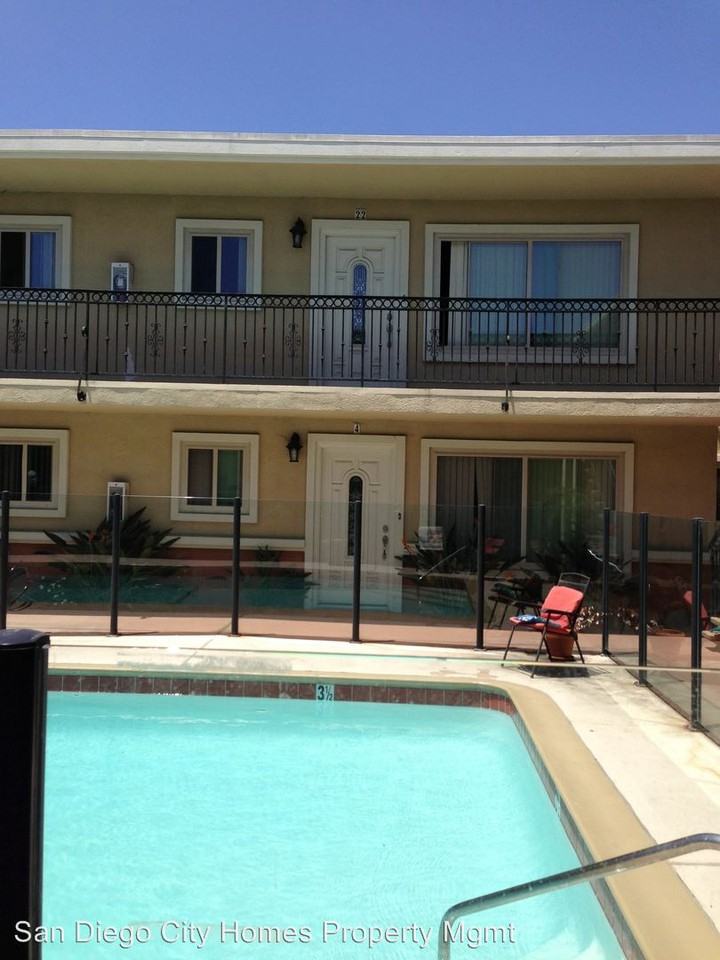 615 9th Street - Photo 2 of 12