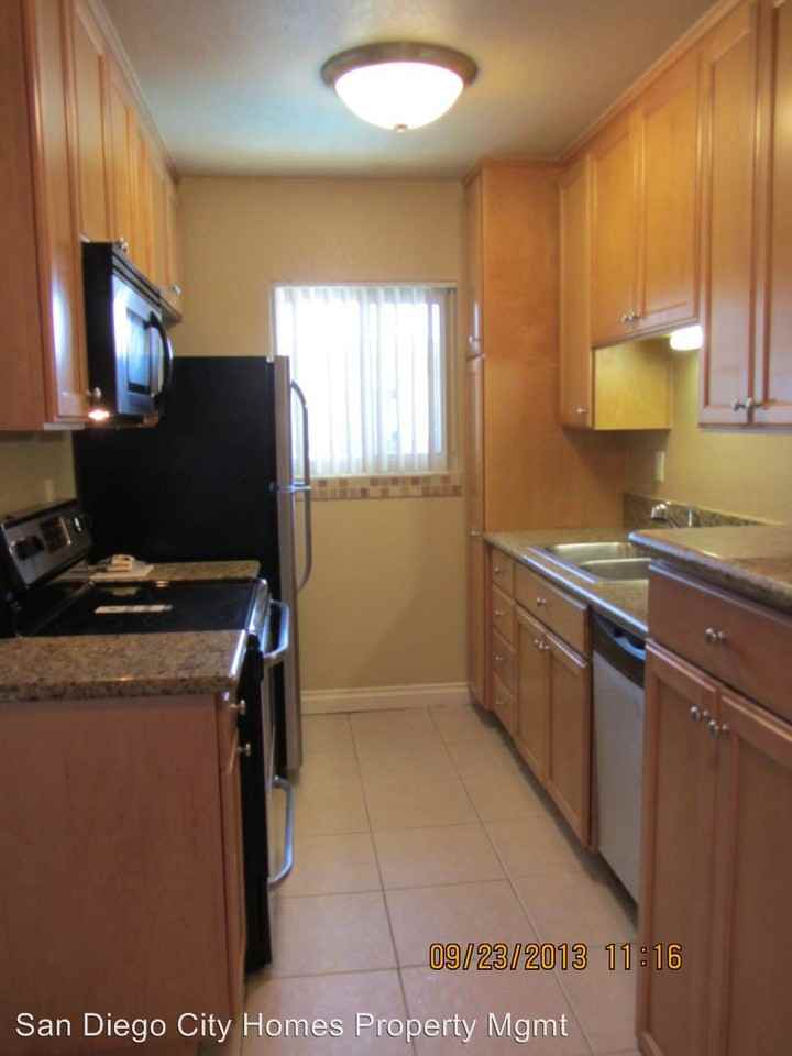 615 9th Street - Photo 3 of 12