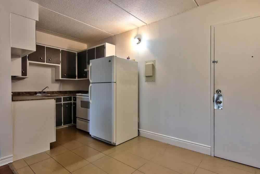 1022 Rue Jogues - Photo 3 of 7