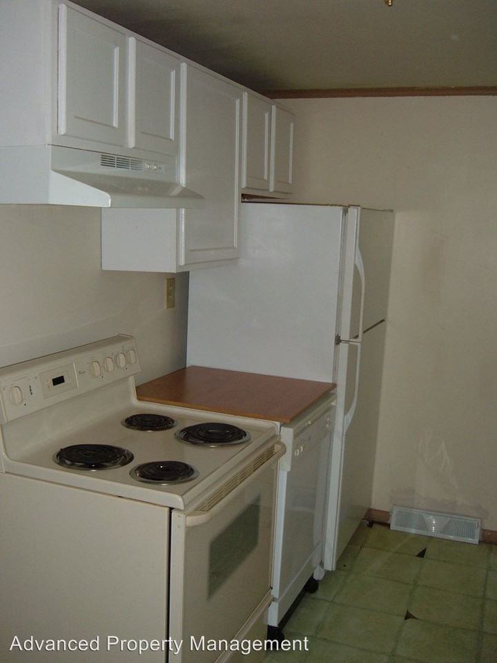 705 Allen Rd - Photo 3 of 9