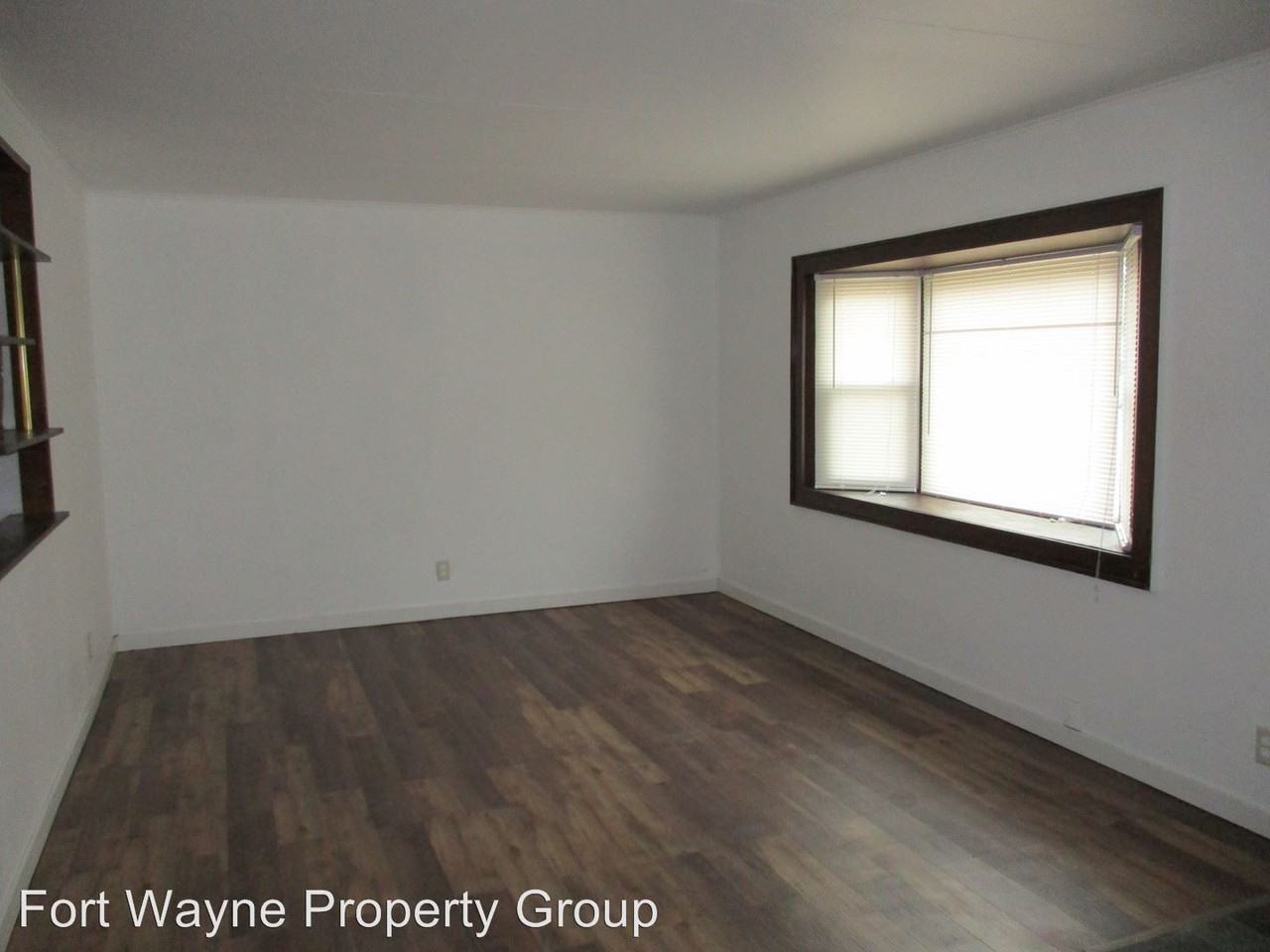 141 Dunbar Ln - Photo 3 of 10