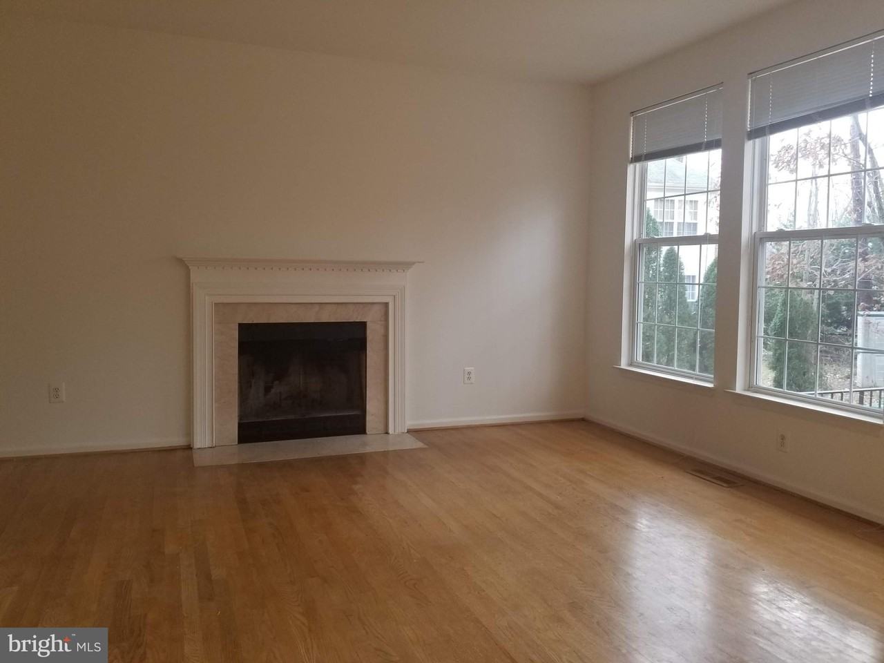 9308 Paul Dr - Photo 3 of 36