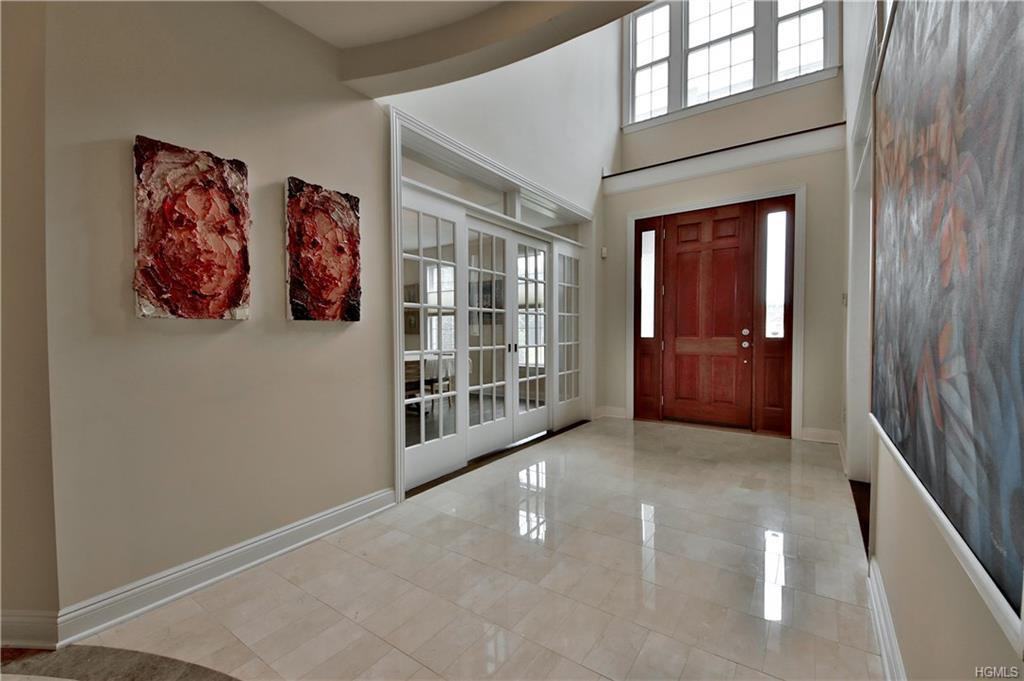 12 Legends Blvd - Photo 3 of 28