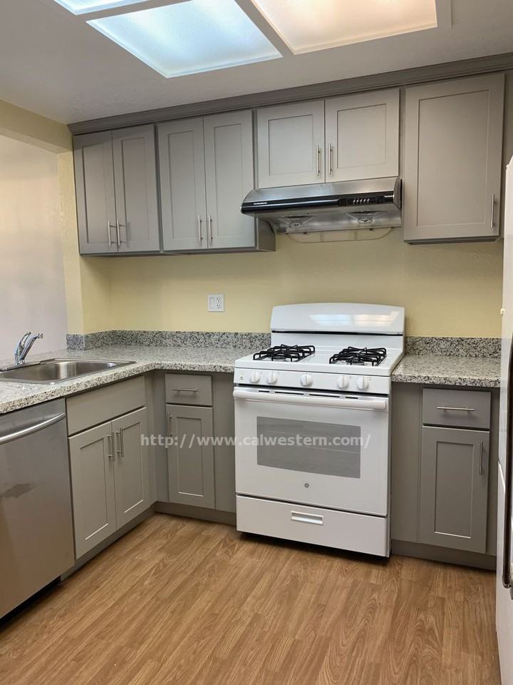 1280 Zeka Dr - Photo 2 of 15