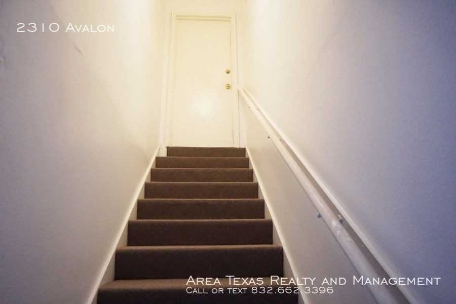 2310 Avalon Pl - Photo 3 of 17