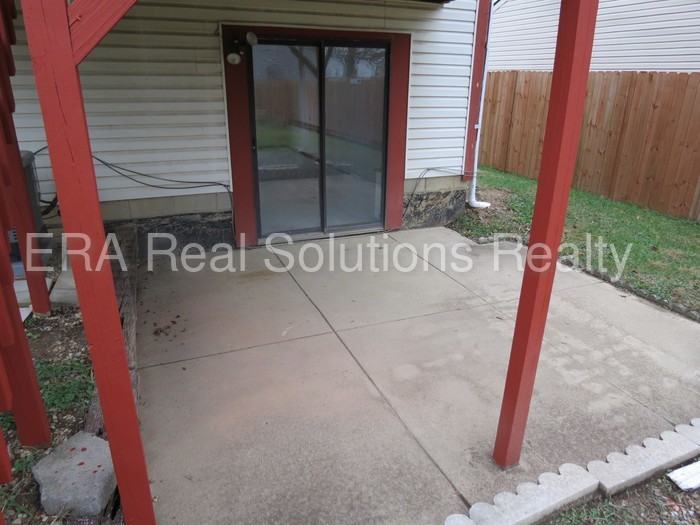 2711 Millrace Dr - Photo 2 of 16