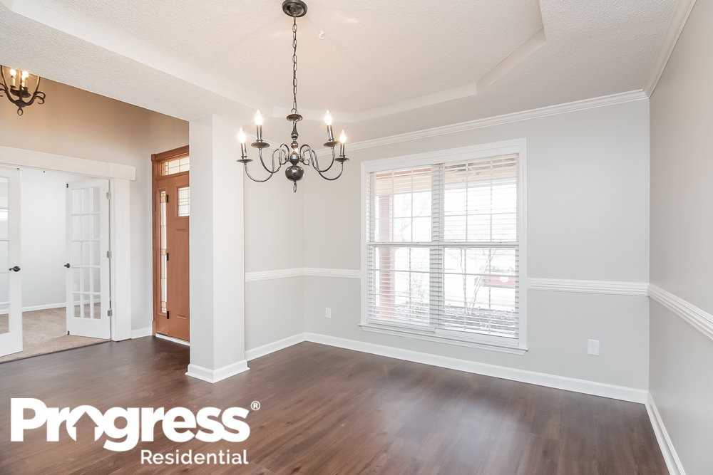 5052 Wolfchase Farms Pkwy - Photo 3 of 15