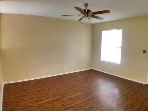 6046 Castle Queen Dr - Photo 2 of 9