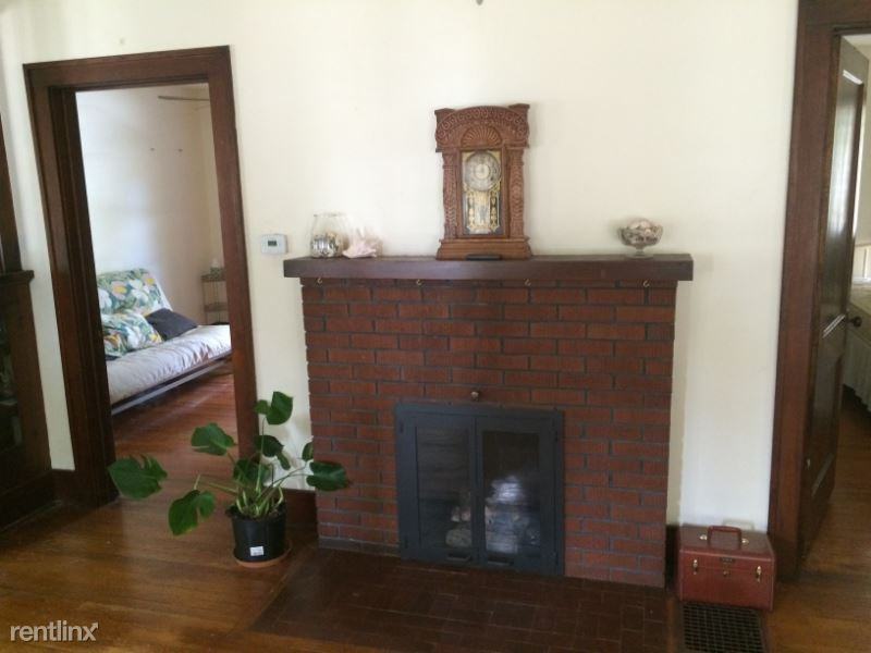 314 S North St - Photo 2 of 16