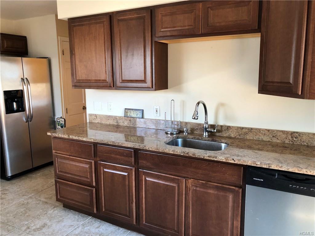 43 Cosgrove Ave - Photo 3 of 10