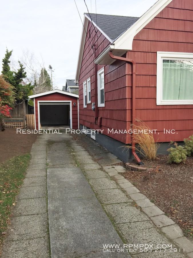 3525 NE Prescott St - Photo 3 of 31