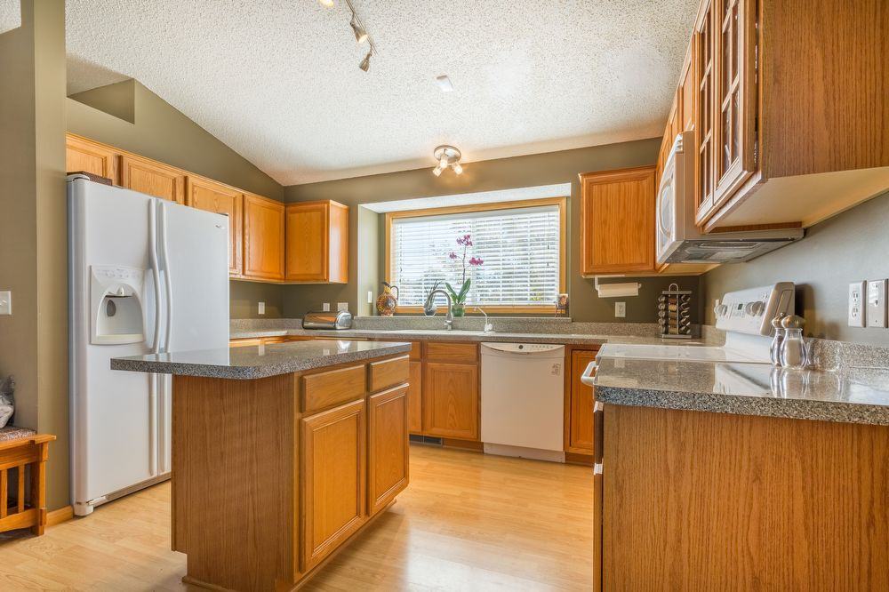 9397 Imbler Trl - Photo 2 of 11