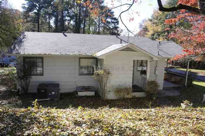 726 Orchard Road - Photo 3 of 20