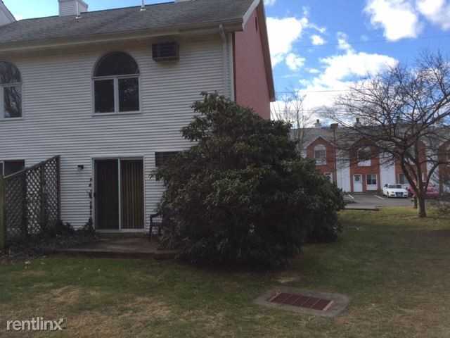 Parkview Condominiums Apartments 585 Park Rd, Waterbury, CT 06708