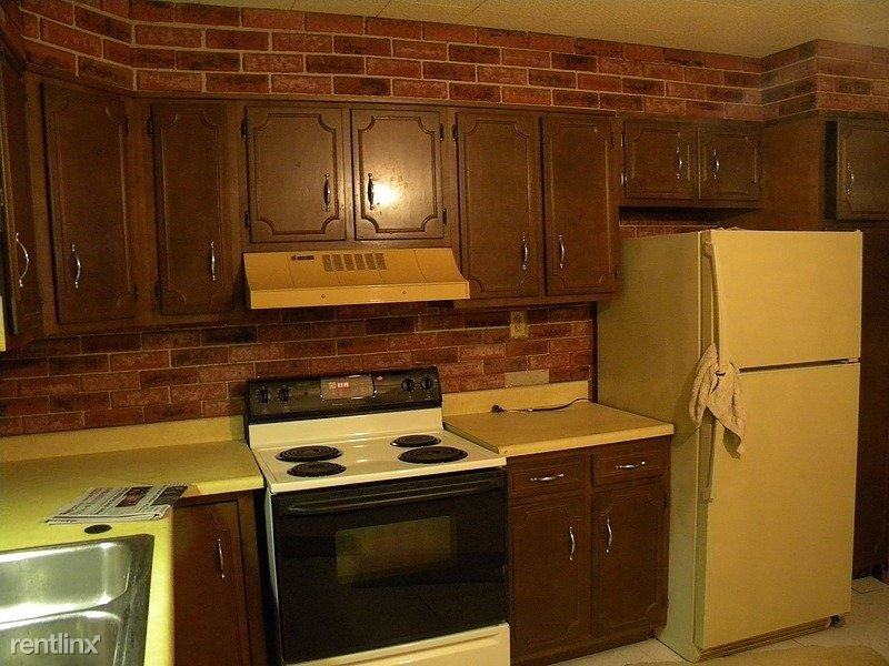 311 S Market St - Photo 2 of 11