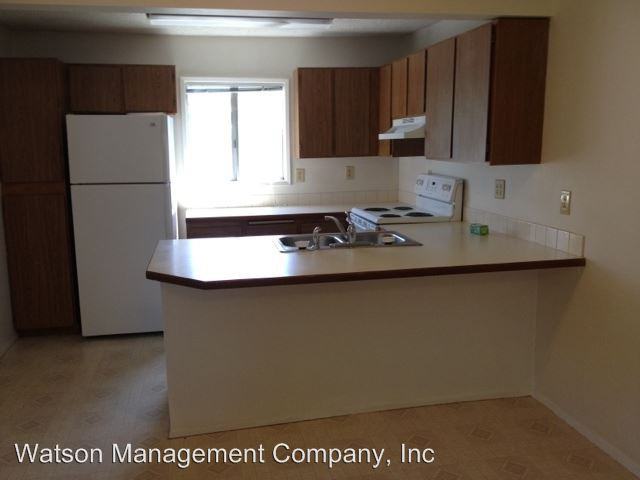 7013 N Market St - Photo 3 of 10