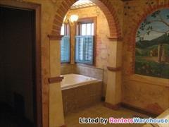 2640 Glenhurst Ave S - Photo 3 of 14