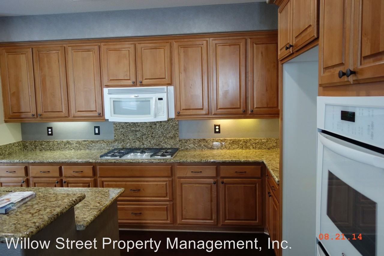 31887 Oregon Ln - Photo 3 of 14