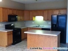 816 Ramsey St - Photo 3 of 15