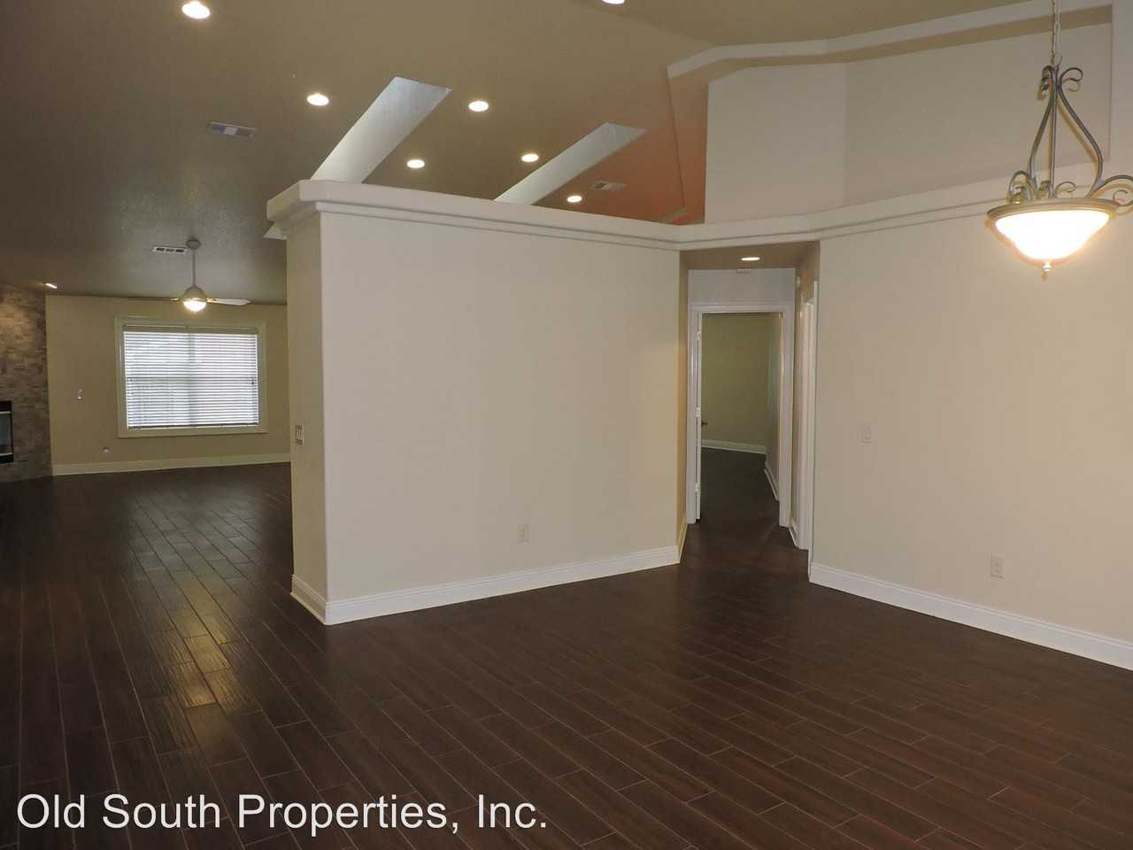 5955 Creek Side Cir - Photo 3 of 20