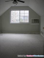 9911 Grayson Ave - Photo 2 of 7