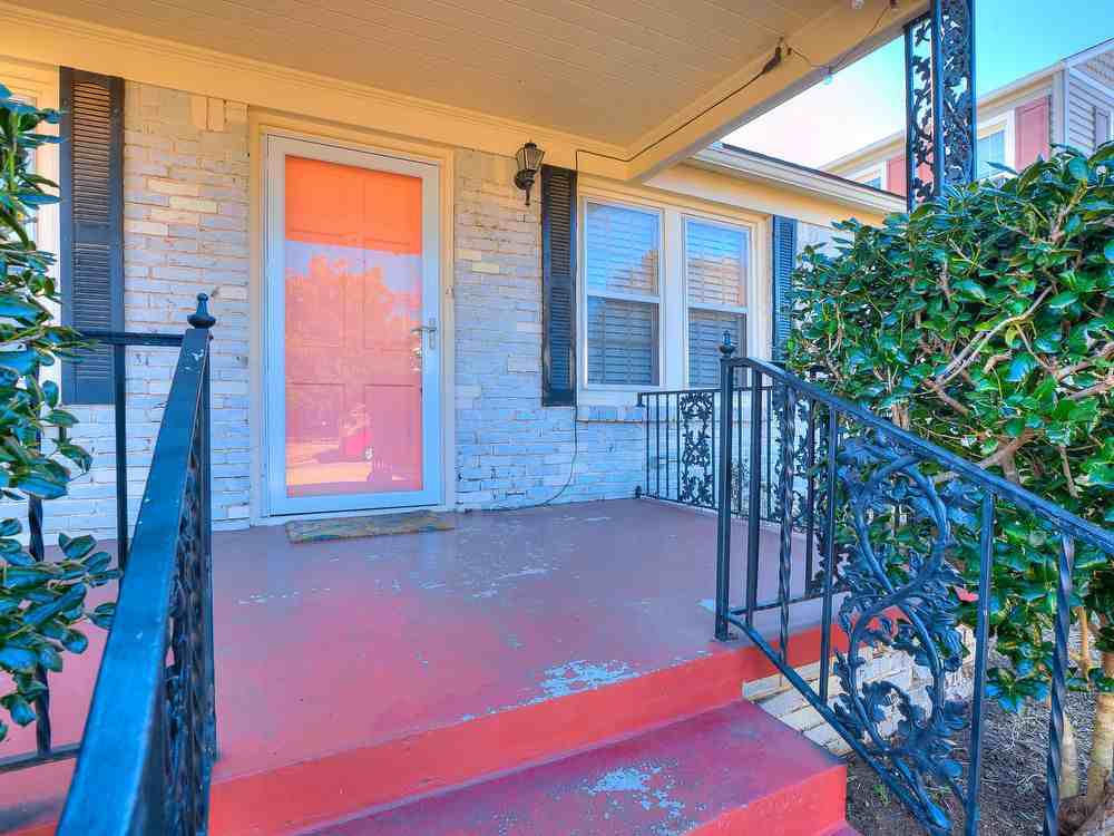 2636 NW 25th St - Photo 2 of 46