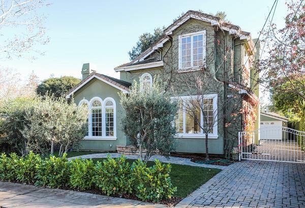 350 Hawthorne Ave - Photo 2 of 50