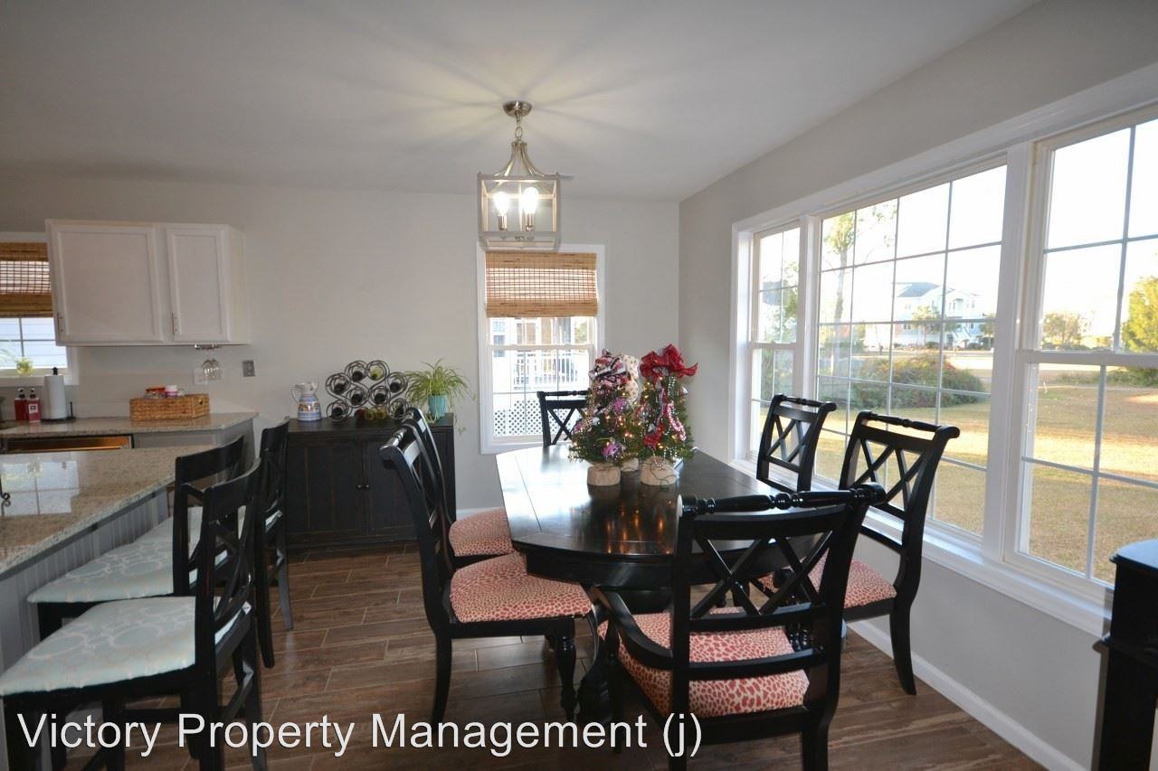 211 Palmer Way - Photo 2 of 20