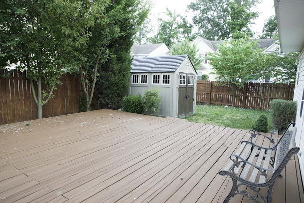 100 Ripon Way - Photo 2 of 9