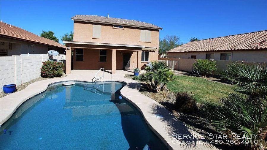 533 E Harvest Rd - Photo 3 of 21