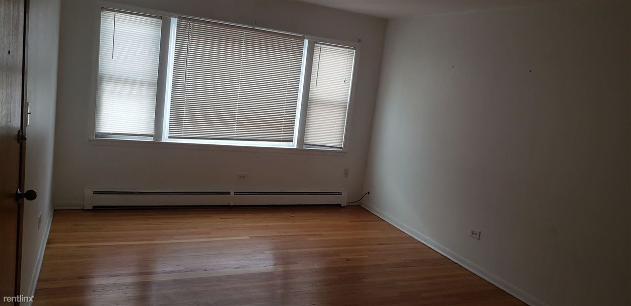 9714 Pacific Ave - Photo 3 of 11