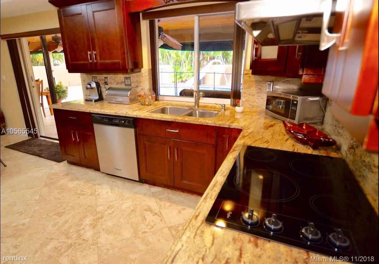 16840 NW 79th Ct - Photo 2 of 26