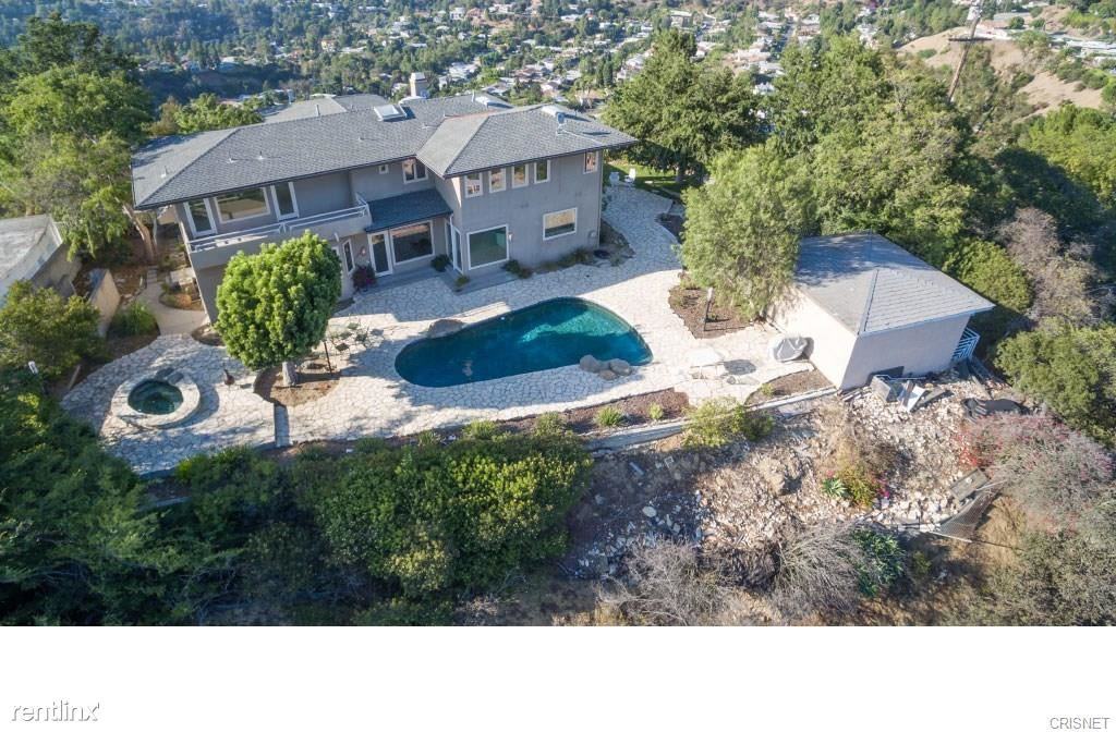 8200 Mulholland Terrace - Photo 2 of 4