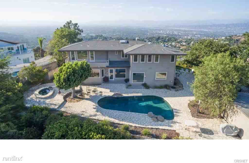 8200 Mulholland Terrace - Photo 3 of 4