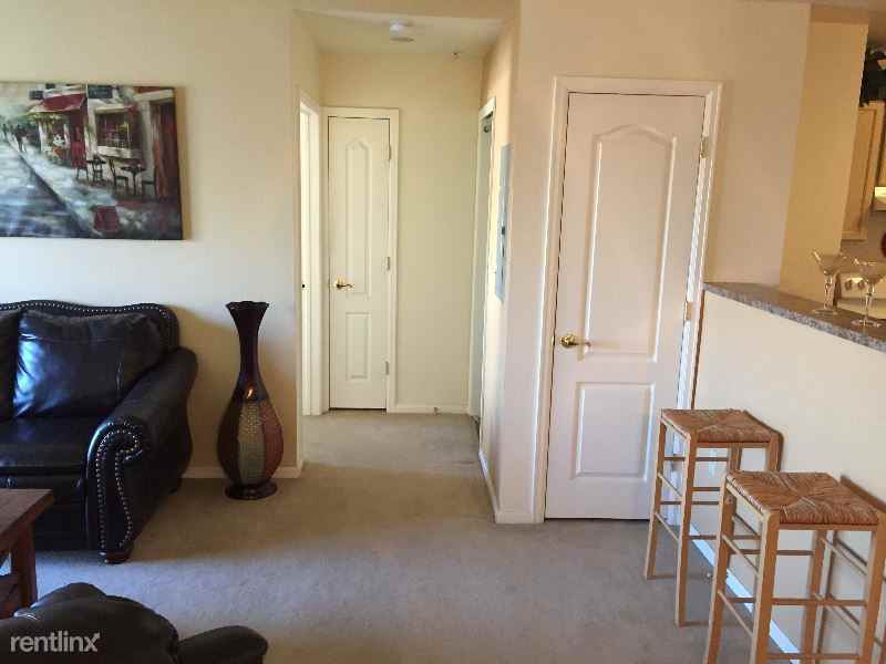 1135 N Broadway - Photo 2 of 12