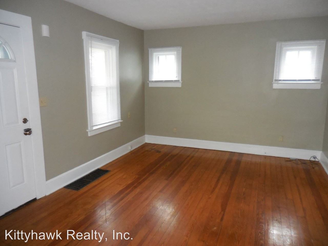 1706 Kenton St - Photo 2 of 10