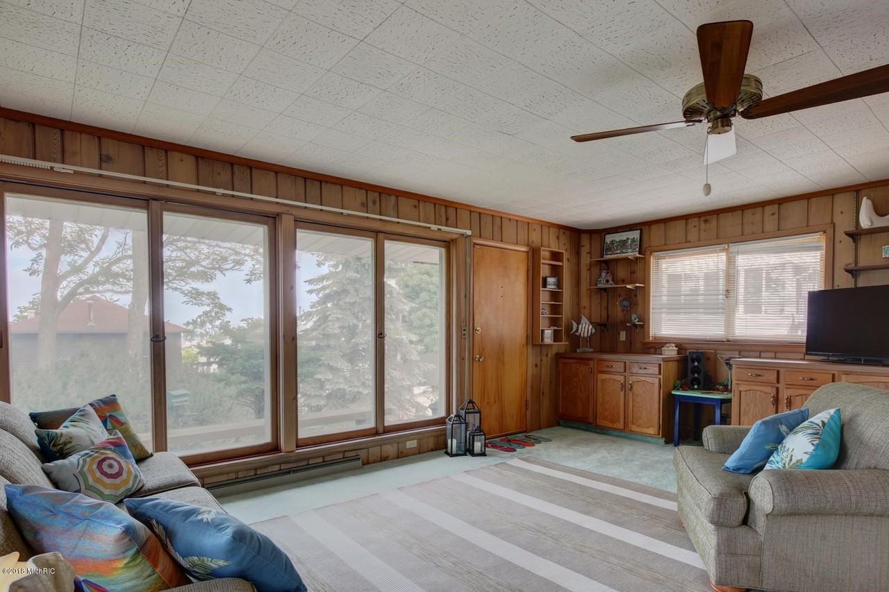 6 Grandview Ave - Photo 2 of 26